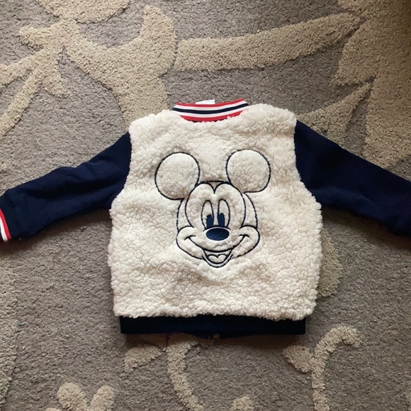 Levi’s Hoodie & Disney Junior Jacket, size 2T. Great condition - Picture 4 of 6